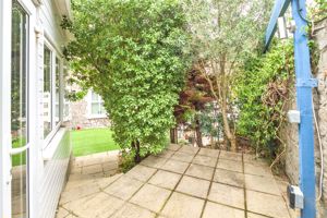 Photo 11- click for photo gallery